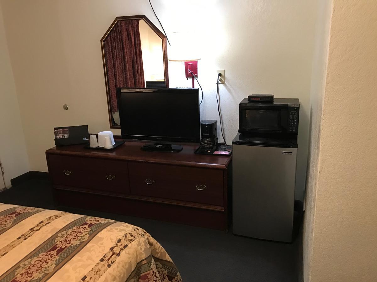 Budget Inn Of Brownfield Ngoại thất bức ảnh